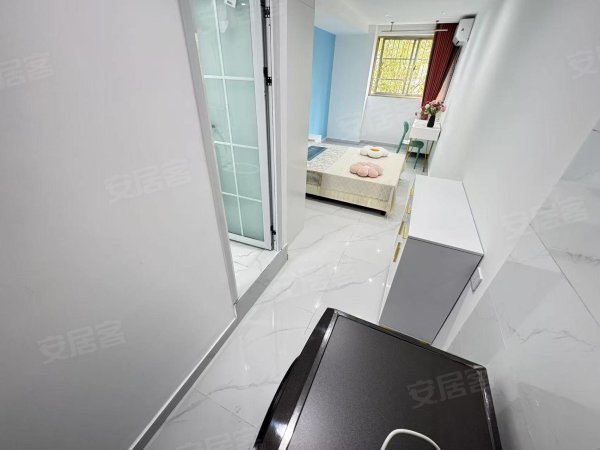 整租一室独门独户，实习看过来，一律可短租，网络物业全包可做饭
