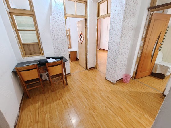 畅园新村_楼梯房_简装三室_家具家电齐全_拎包入住_中间楼层