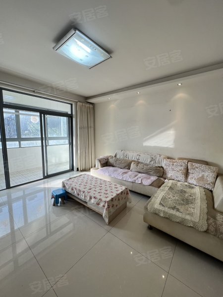 万振逍遥苑住宅大两室_出门双地铁口_精装修全屋瓷砖拎包入住