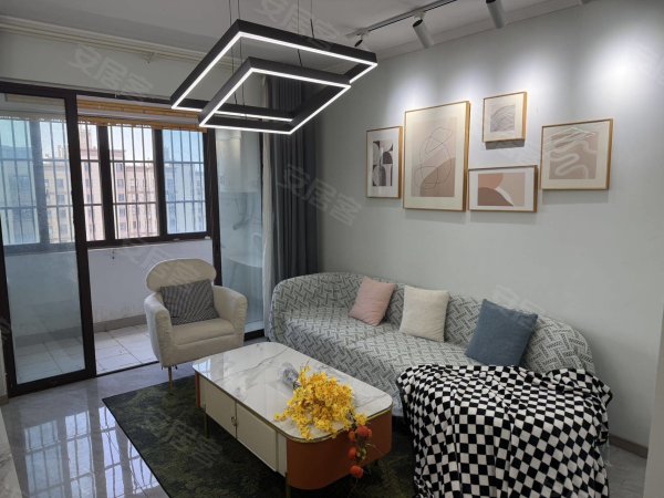 王大郢沁园新出精品两室，近朱港地铁口绿地赢海金中环，毕业季首