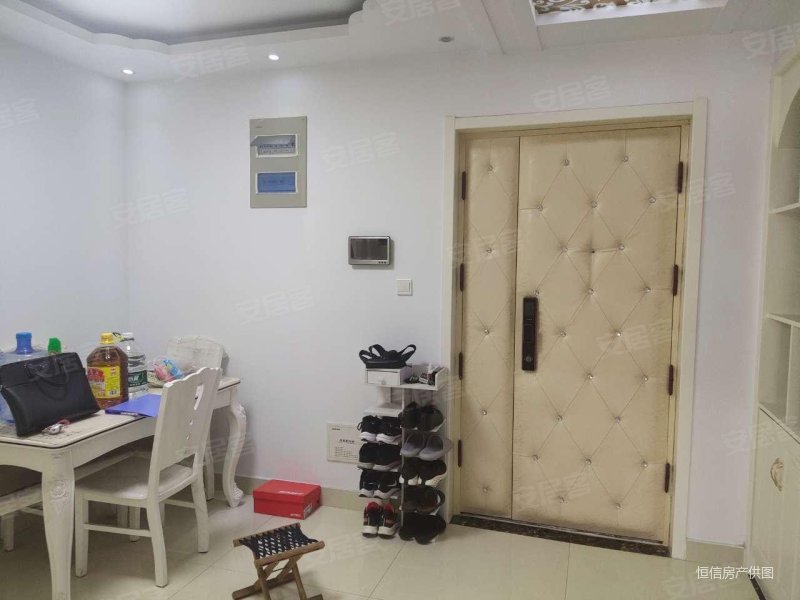 洛城观景楼层精装小三室拎包入住刚需中南世纪星城