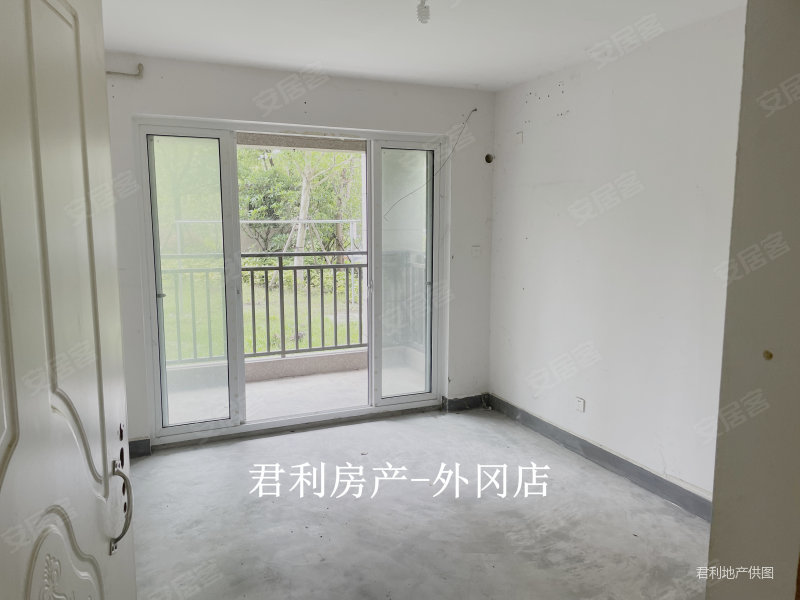 外冈雅苑,电梯房,南北通透,毛坯一室一厅,产