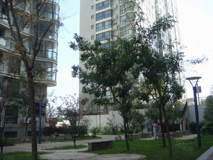 青岛 东岳海花园小区照片