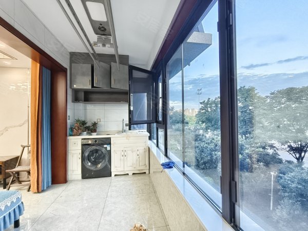 雍华府品质洋房全屋欧派定制,中央空调_住家首租,拎包入住