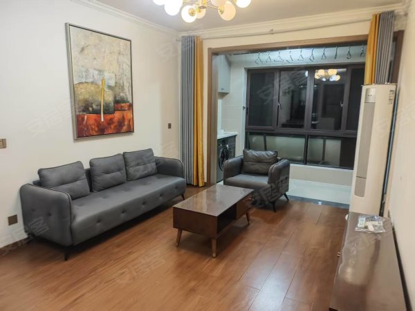全屋精装业主自住房，家电，真皮沙发，实木家具，手打衣柜