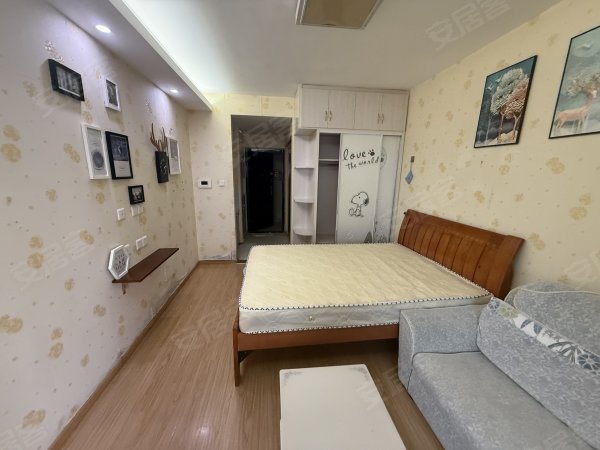 蓝光时代红街_1室0厅1卫__电梯房_31平米