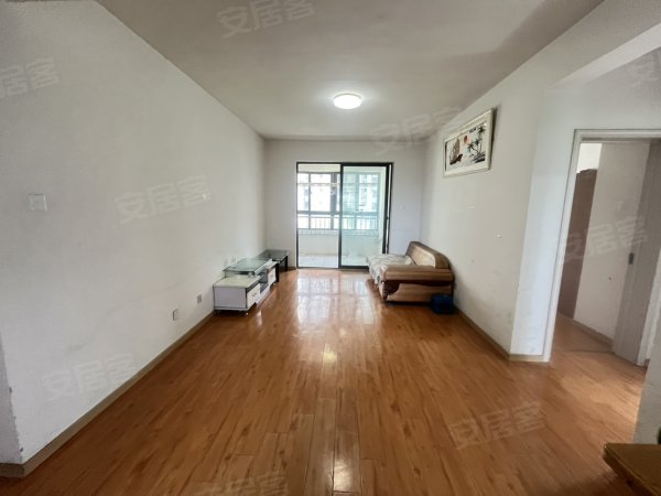 淮合花园小学_大富新领地_3房边户_家电齐全_随时看房