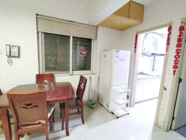 滨湖惠园两室，家具家电齐全，拎包入住江淮厂要素大市场高速附近