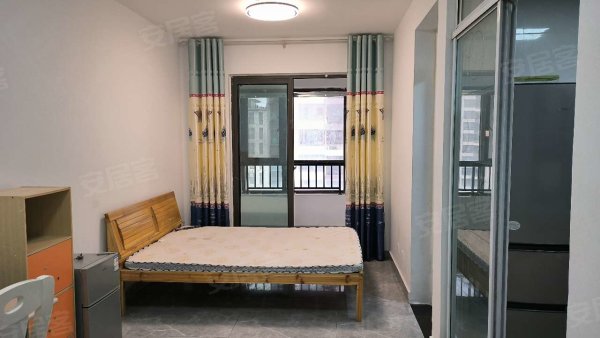 安建翰林天筑_1室1厅1卫__电梯房_精装修44平米
