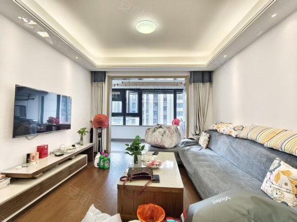 新上,雍华府边户三房两卫首次出租,全屋定制_拎包入住带车位