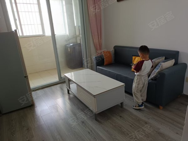襄河家园十中对面东门旁离十中近精装两房适合陪读拎包入住