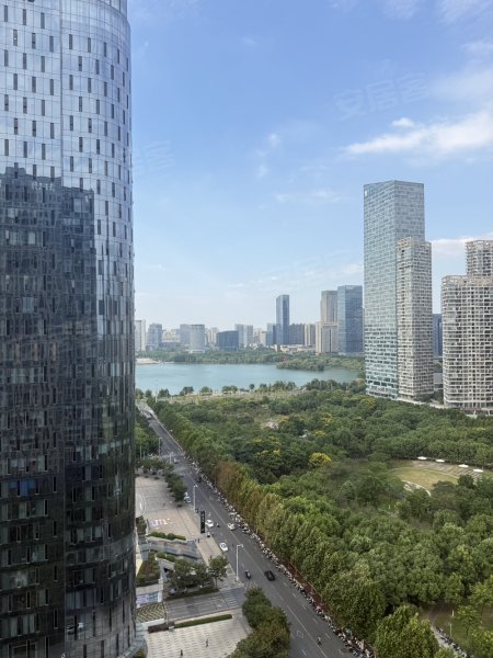 置地柏悦公馆三室两厅两卫
