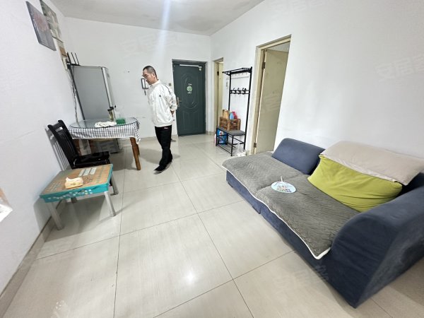 滨湖康园北区_南北通透_采光好_专属客服