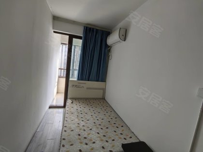 金科海昱东方__朝南带独立阳台