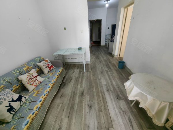 实拍图片包物业_闽商瑶海天地_客厅带阳台采光好_两台空调