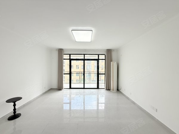 合肥西站！龙居山庄_三室一厅精装修！美域花园~海亚当代
