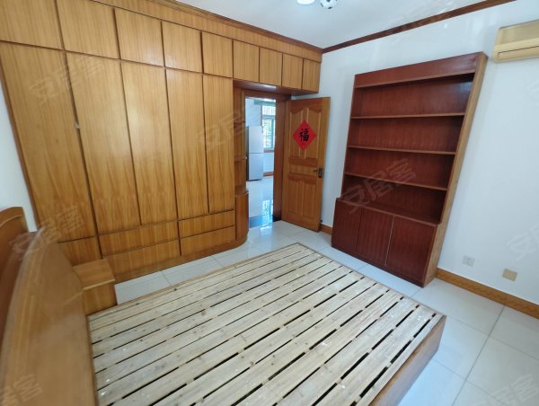 55中门口_育才中学旁_二建小区_民水电_交通方便_陪读首选