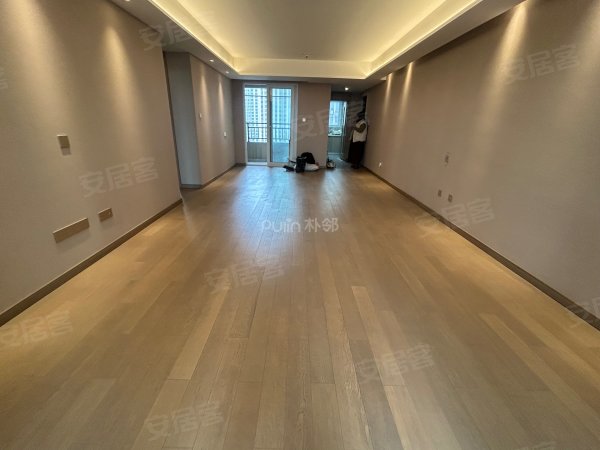 万科森林公园雅庭_电梯房_阳光充足_4室2厅2卫
