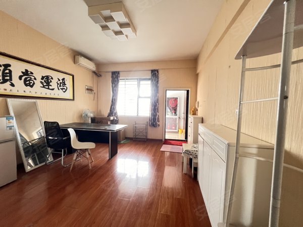 正大广场旁_上海城市_家具家电齐全_拎包入住_随时看房