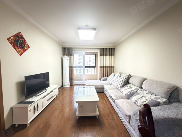万科蓝山一期__住家三室__边户__拎包入住