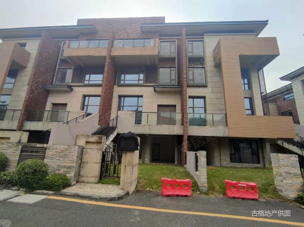 星河 联排别墅370方 5房 仅850万带前后花园,星河丹堤(别墅)二手房