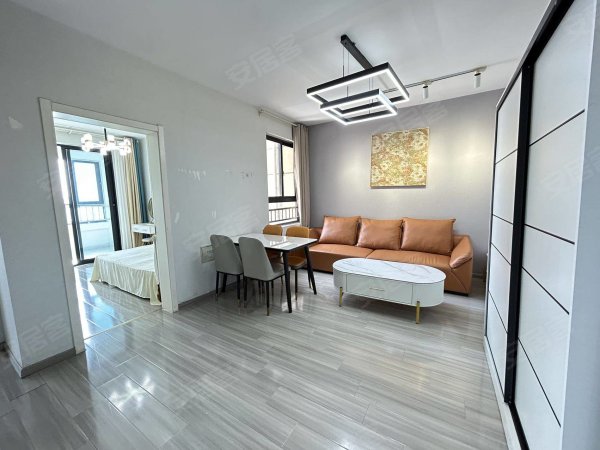 右岸景苑_6号地铁站_附近杉杉奥莱_五里庙_市三院_民用水电
