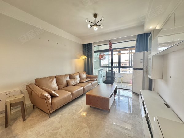 急租_绿地中心四号线地铁口东祥府精装三室两厅拎包即住