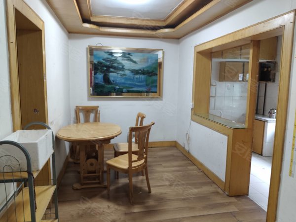 屯小对面_省建行宿舍_低楼层_两房朝南_南北通透_阳光充足