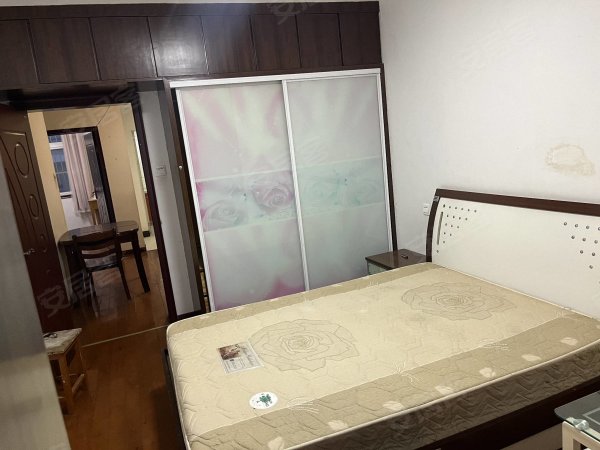 美湖小区_两房朝南_家具家电齐全_随时看房_户型好_地段好