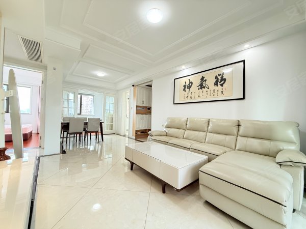 东方蓝海~精装三房~全屋中央空调地暖~全屋定制~拎包入住