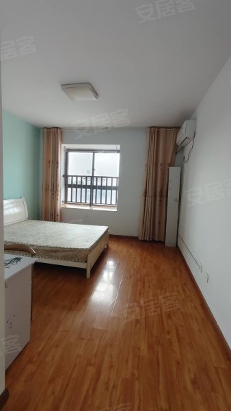 榆林桥畔二期__主卧独卫单间出租家具家电齐全_拎包入住