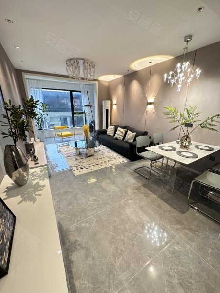建发雍龙府_三室俩卫加衣帽间_跃层loft_合肥南_环宇天地