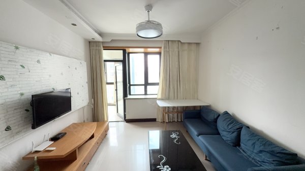 庐阳中学旁，电梯两居室，南北阳台，拎包入住，看房方便。