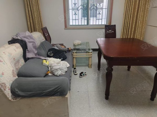 盛华苑一楼带院子有钥匙真实_急租房源_3室1厅1卫_拎包入住