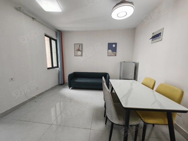 实拍价_金葡萄家园_2室精装_可月付_拎包入住_可短租