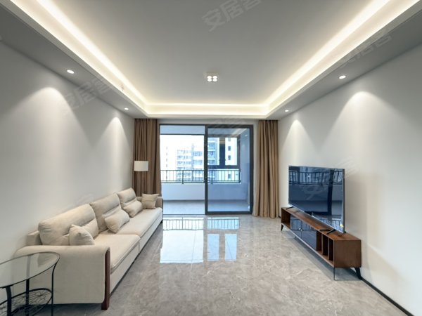 全屋胡桃木家具_无甲醛_洗烘套装_电动晾衣架_中央空调_地暖