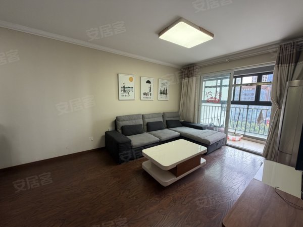 新出滨湖万科城精装三室_全屋定制衣柜_二梯四户_家具家电齐全