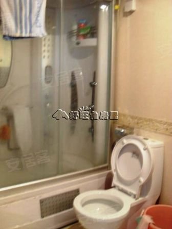 多层建筑楼层中是否必须设置消火栓箱?