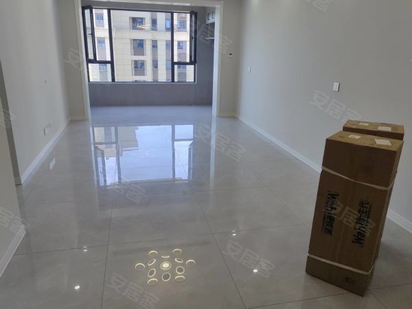 中建开元御湖_湖景房3室1卫_家电齐全_拎包入住_随时看房
