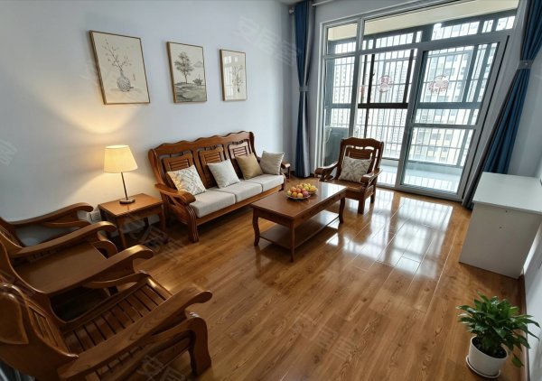 新店花园(1-11栋)_精装修两房_拎包入住_环境优美