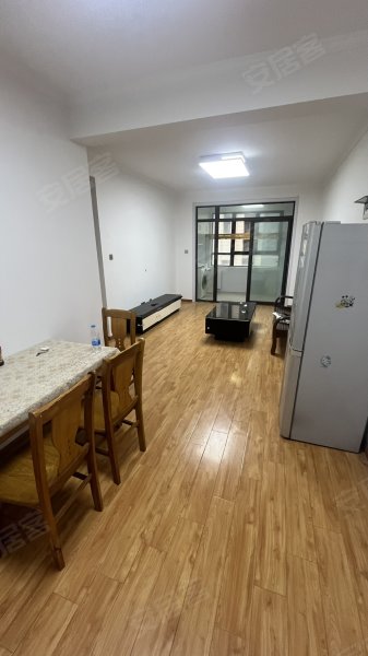 文一陶湖城市广场精装修，拎包入住价格可谈