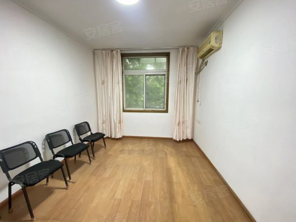 包河区三户室71.89平米正南6层