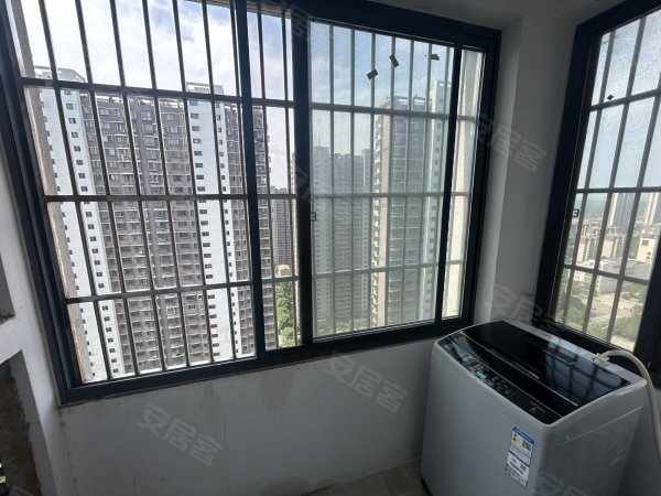 交通银行！四大行后台基地！滨湖顺园南区套房出租