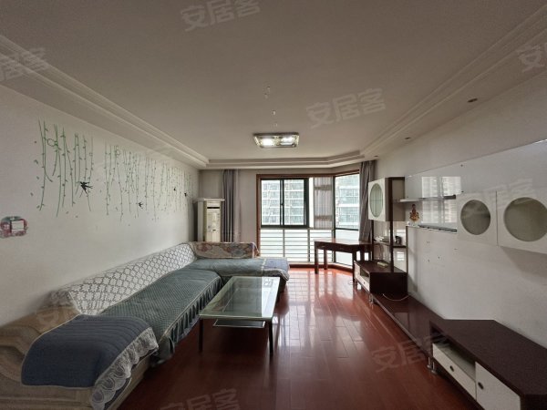平安大厦_漫乐城_六号线地铁口_电梯大三房_居家装修_随时看