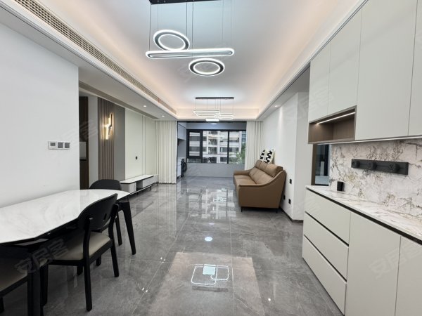 新出！全屋自住定制柜！高速信达时代星河(南区)4房拎包入住