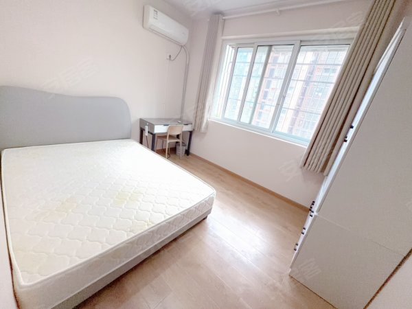 押一付一拎包入住无中介费