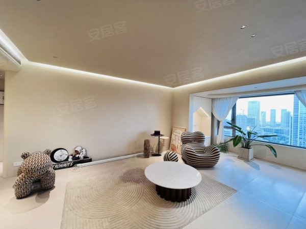 高速200平豪宅~全屋中央空调地暖~超大横厅~开放式厨房~