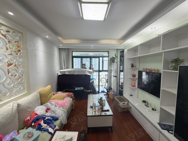 书香门第二期，边户三房。自住装修，实拍图片，拎包入住