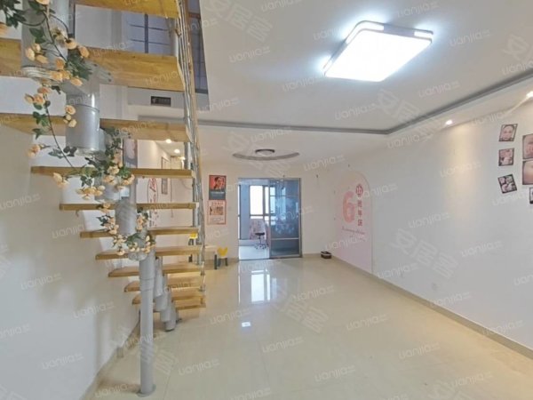 中环城国际公寓2是近大润发中环城地铁站中锐学校
