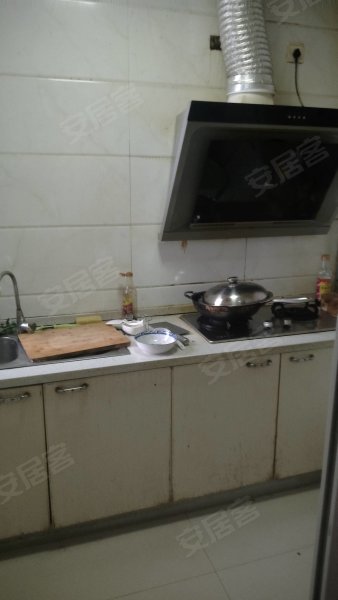 福禄南园_急租房源_房屋维修_家电齐全